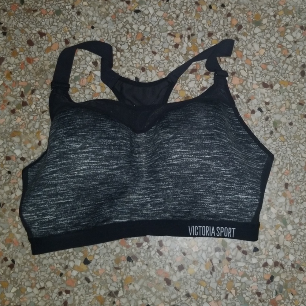 Victorias sports bra